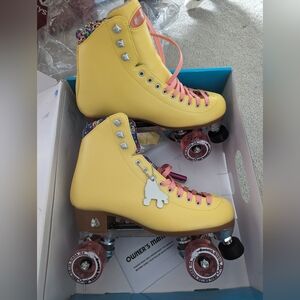 Moxi Skates size 10